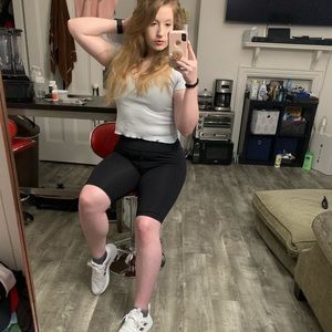 Meet your Posher, Catherine